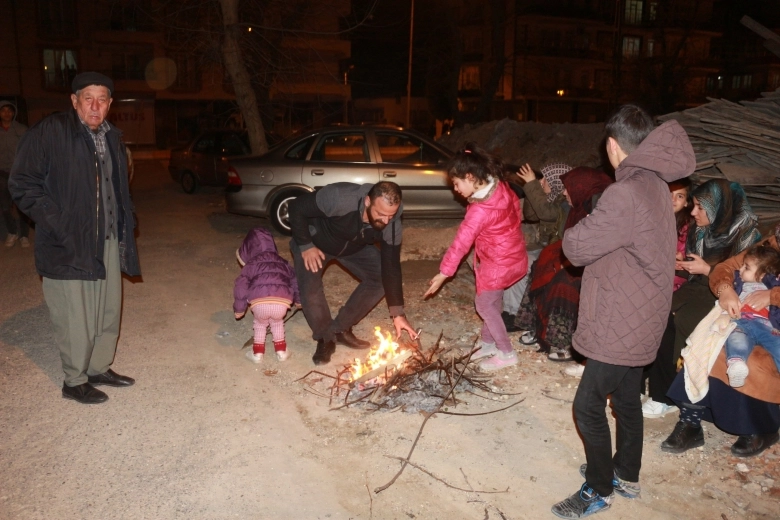 Elazığ'da yaşanan deprem Adıyaman’da paniğe neden oldu