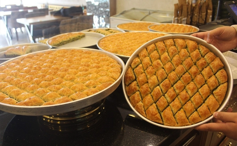 Gaziantep’te Baklavacılarda Ramazan mesai başladı