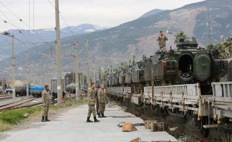 İskenderun Tren Garı'ndan Suriye sınırına ZBT sevkiyatı