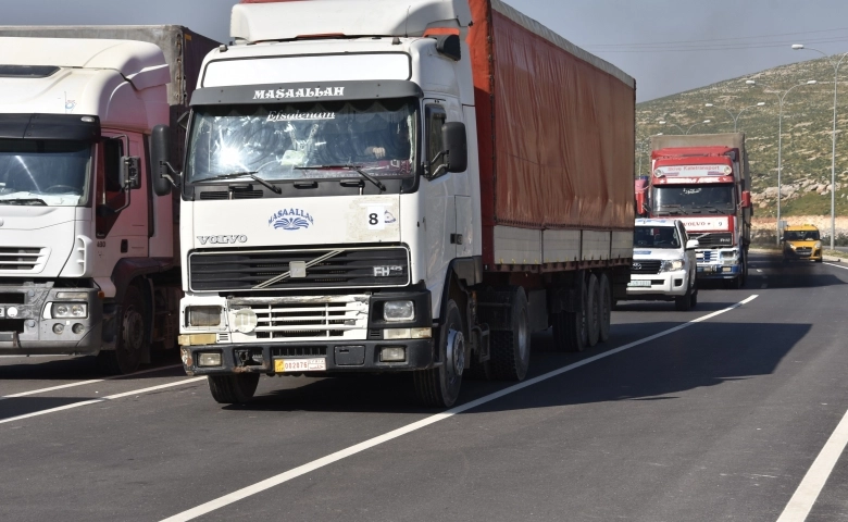 BM'den Suriye'ye 17 tırlık insani yardım