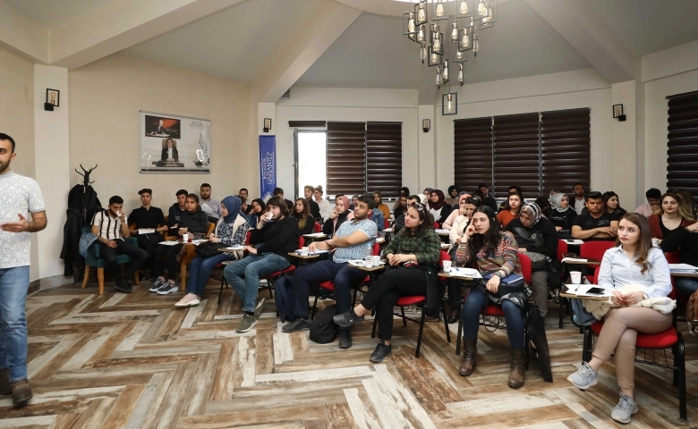 Gaziantep üniversitesi,girişimci adayları bütçe yapmayı öğreniyor