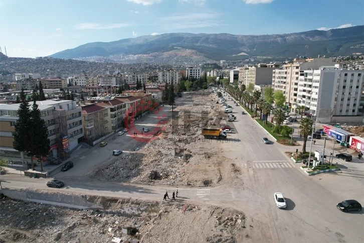 Kahramanmaraş deprem enkazı havadan görüntülendi: Enkaz kalktı, meydanlar oluştu