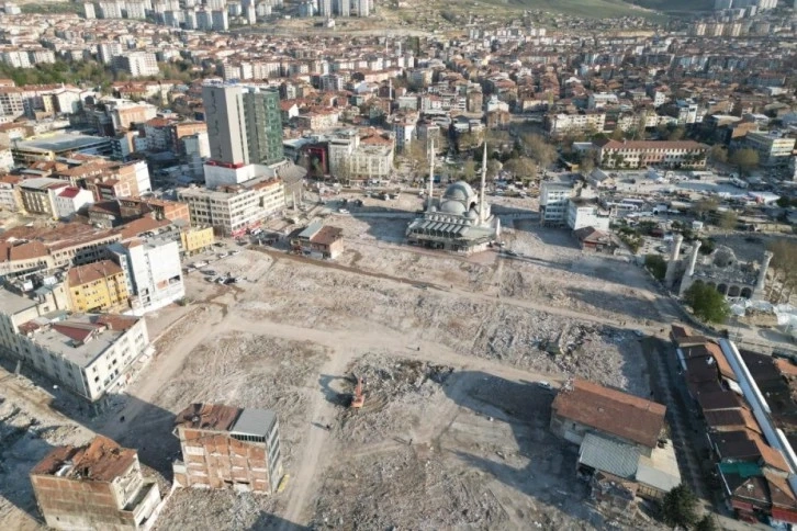 Depremin vurduğu Malatya da kent merkezi boş tarlaya dönüştü