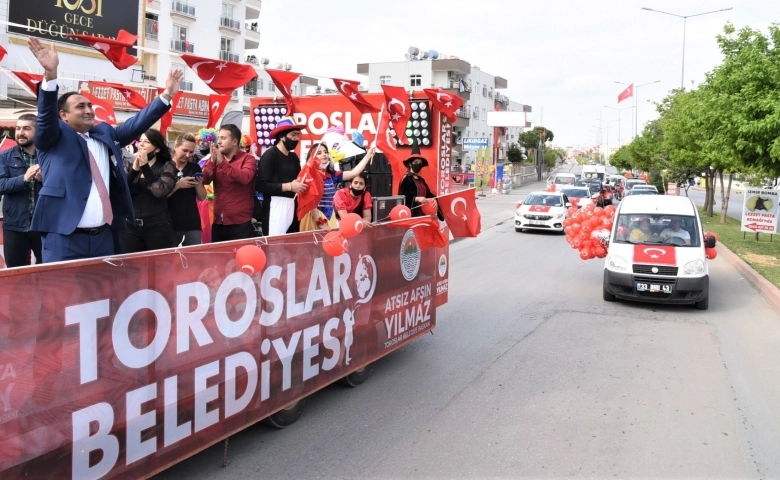 Toroslar Belediyesi Başkanı Yılmaz'dan çocuklara 23 Nisan sürprizi