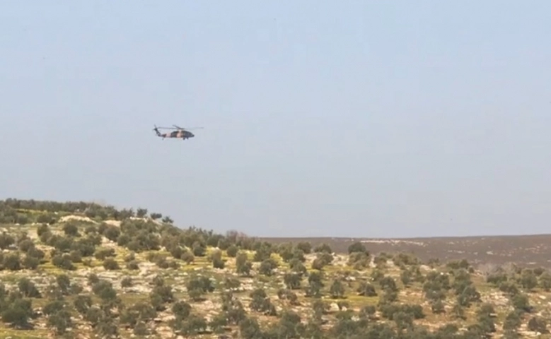 Sınırda helikopter hareketliliği