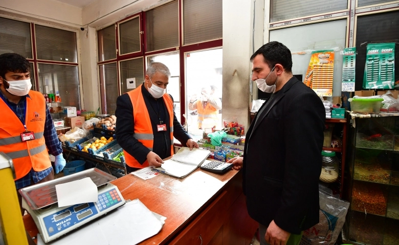 Gaziantep'te 200 bakkalın veresiye defterlerini ödeyip sildirdiler