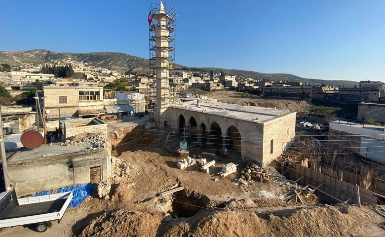 Suriye’deki cami ve türbeler Türkiye tarafından onarılıyor