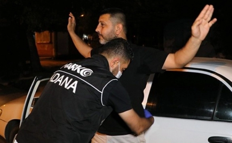 Polis, Adana'da büyük çaplı operasyon başlattı