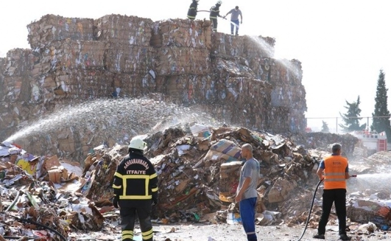 Kahramanmaraş'ta fabrika yangını korkuttu