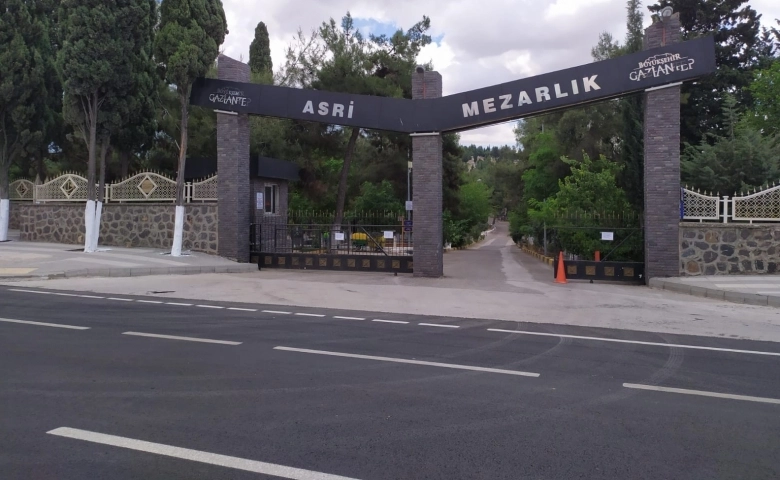 Gaziantep'te Mezarlıklar ilk kez bu kadar boş kaldı