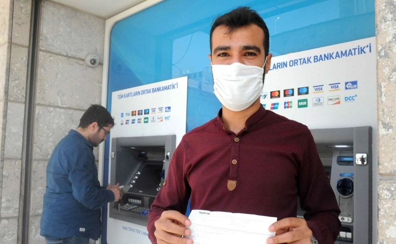 İşsiz gençten örnek davranış