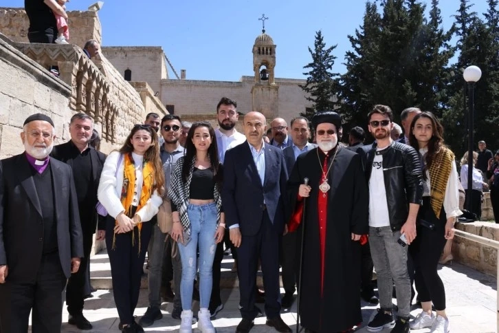 Süryaniler, Mardin'de Paskalya Bayramını Kutladı