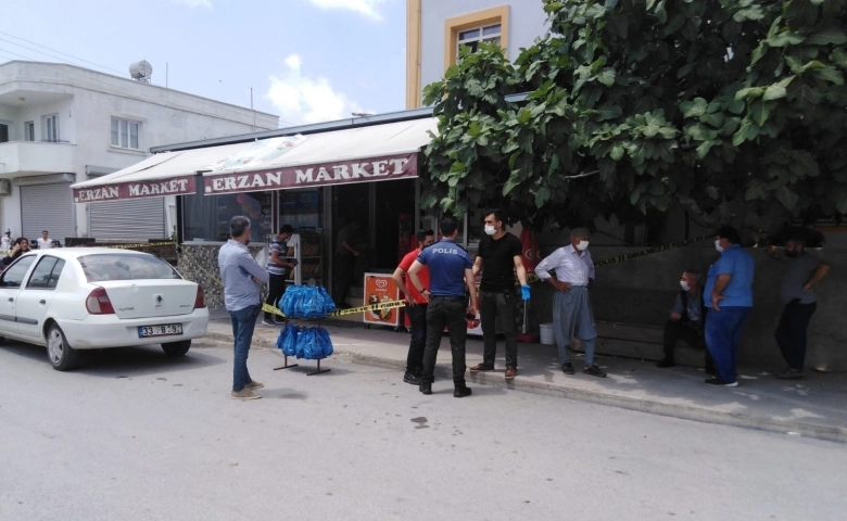 Tüfekle fotoğraf çektirmek isterken kendini vurdu