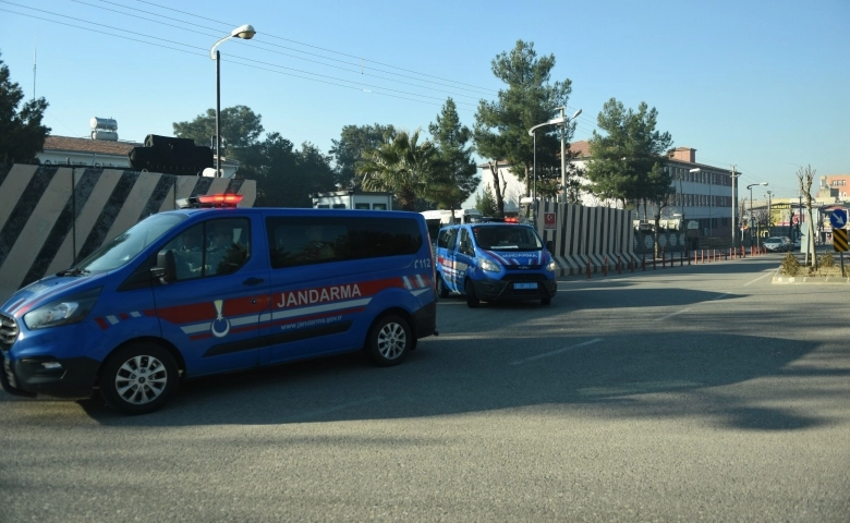 Eşini ve kayınpederini öldüren zanlı yakalandı