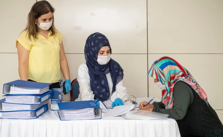 Mersin Büyükşehir Belediyesi kadınlara sahip çıkıyor