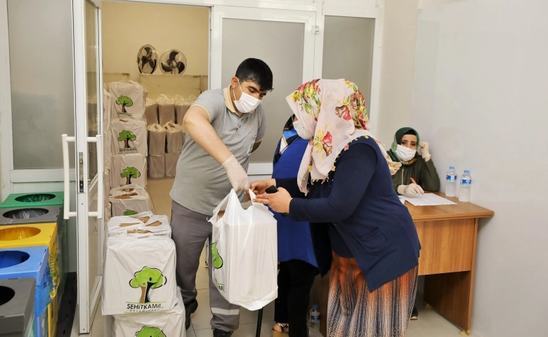 Şehitkamil'de çölyak hastalarına Glutensiz un ve makarna yardımı