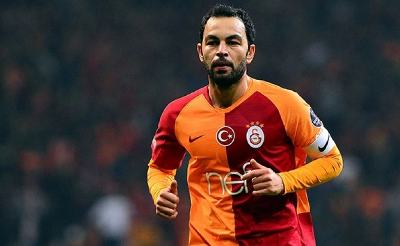 Selçuk İnan, futbol kariyerini noktaladığını açıkladı