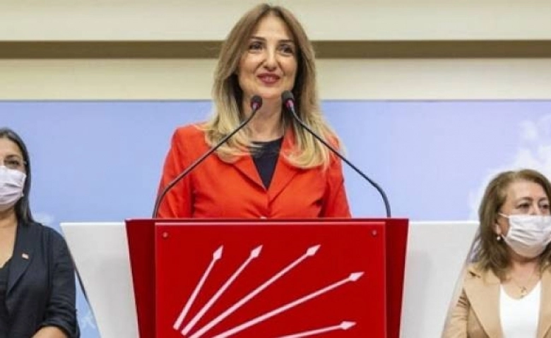 CHP Kadın Kolları Genel Başkanlığına Aylin Nazlıaka seçildi