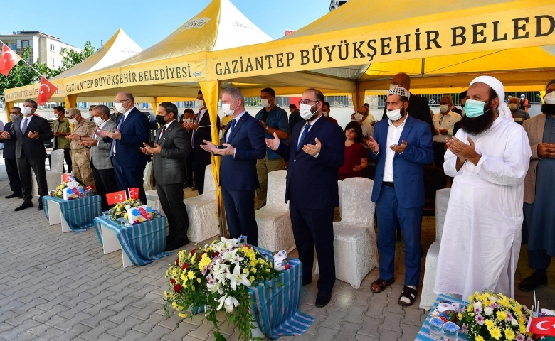 Pakistanlı derneklerden Gaziantep’e okul