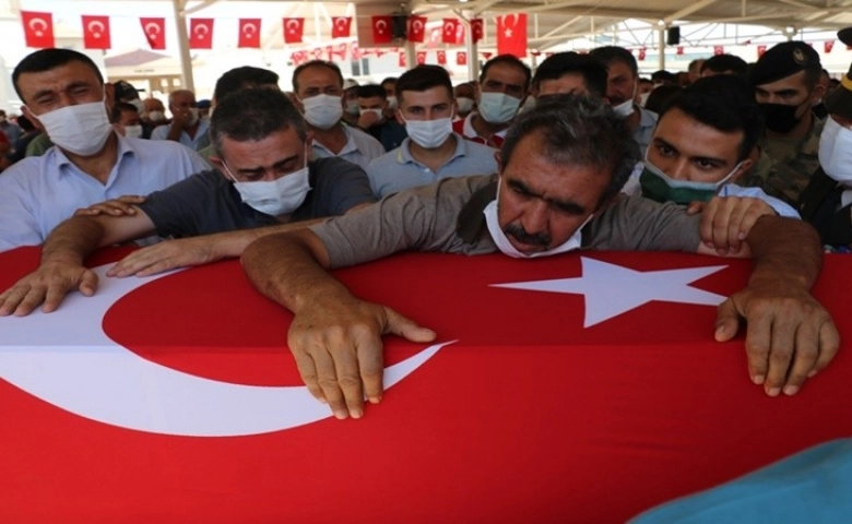 Gaziantep Şehidini Son Yolculuğuna Uğurladı