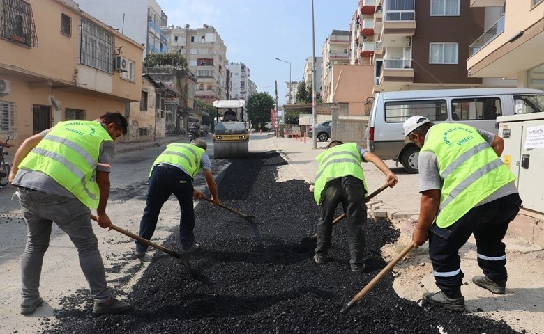 Toroslar'da yol bakım çalışmaları