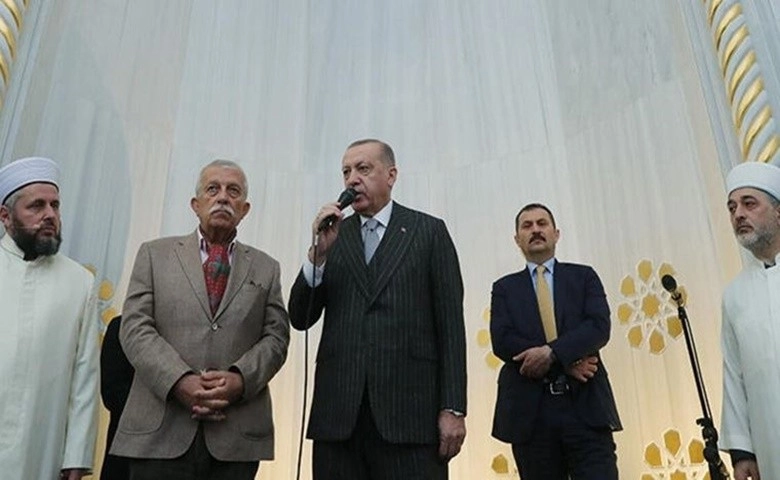 Erdoğan camide konuştu: Allah'ın ipine sımsıkı sarılın