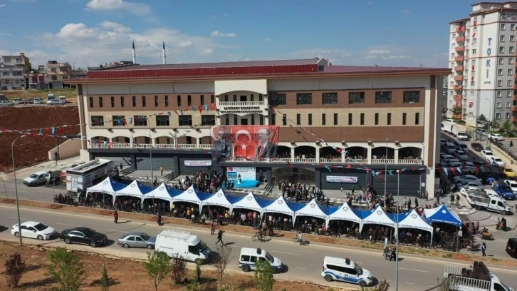 Gaziantep'te Geylani Kültür, Spor Merkezi ve Pazar Yeri törenle hizmete girdi