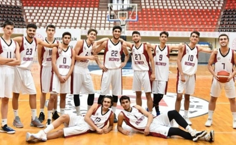 Altunkaya Grup A.Ş. Gaziantep Basketbol A Takımına şort sponsoru oldu