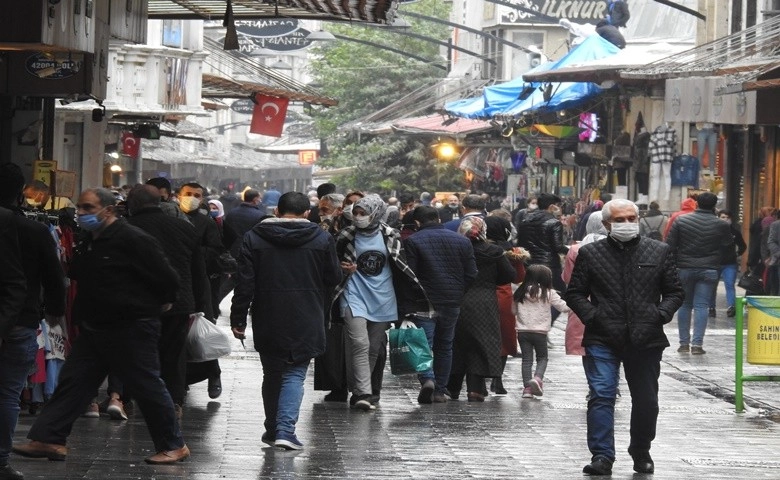 Gazianteplileri ne korona virüs ne de soğuk hava evde tutamıyor  