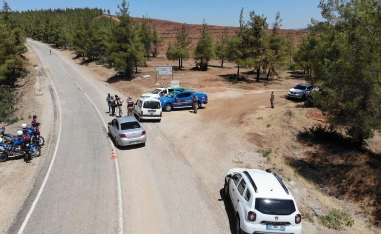 Kilis'te ormanlık alanlara havadan denetim