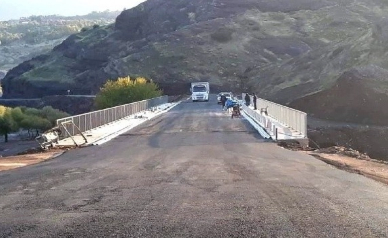 Adıyaman’da selde zarar gören köprü yenilendi