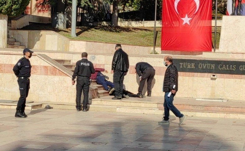 Kocası tarafından katledilen Cemile gözyaşları ile defnedildi