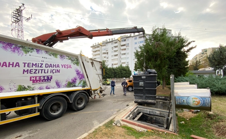 Mezitli'de Covid-19'a karşı robotik kollu konteyner sistemi