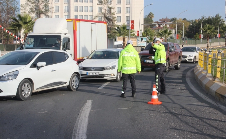 Şanlıurfa’da kısıtlamaya uymayanlara ceza yağdı