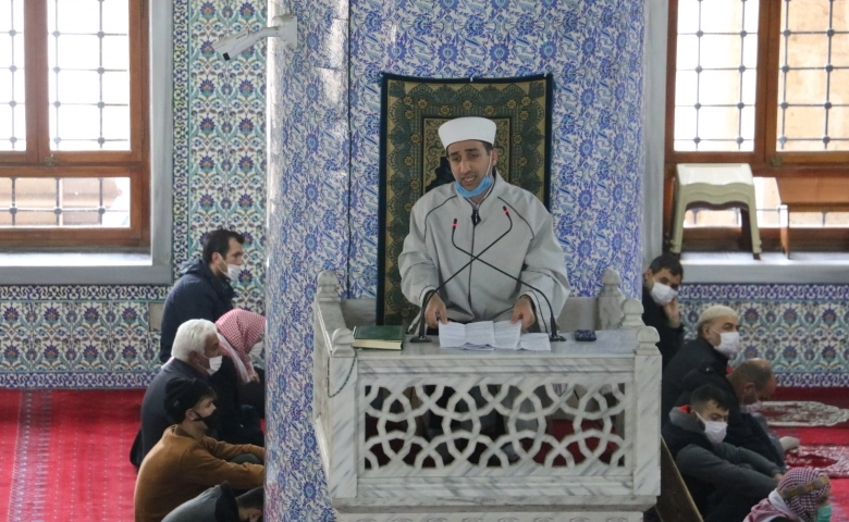 Şanlıurfa camilerde yağmur duası yapıldı