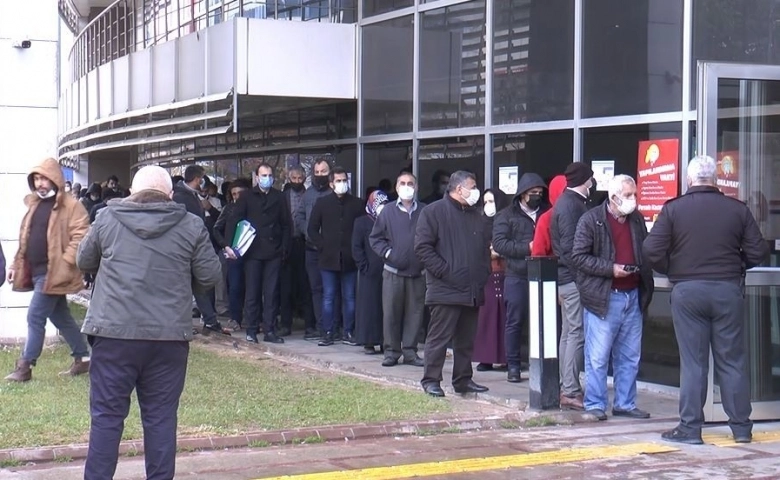 Gaziantep'te Vergi Dairesinde yapılandırma kuyruğu