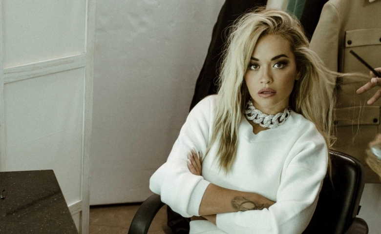 Dünyaca ünlü şarkıcı Rita Ora Türkiye'den ev aldı