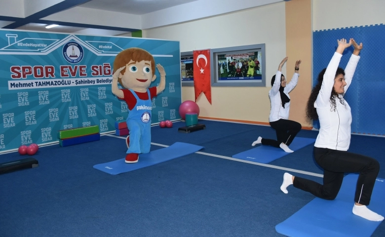 Şahinbey belediyesin'den sosyal medya üzerinden evde spor hizmeti