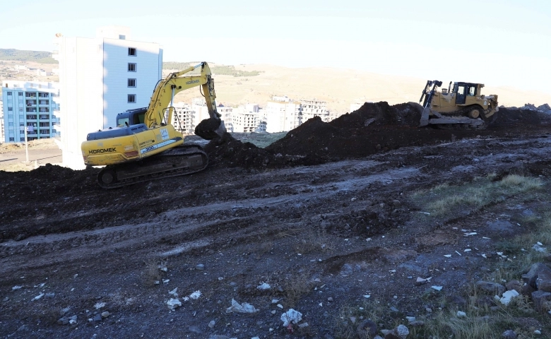 Karaköprü'de kapalı yüzme havuzu çalışmaları başladı