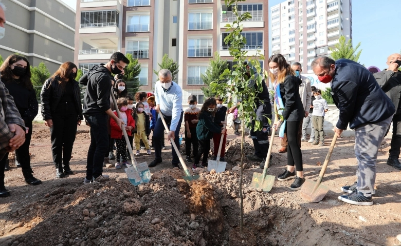 Mezitli’de 61.koruluk törenle açıldı