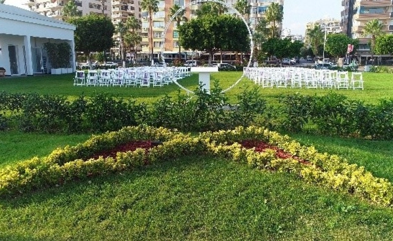 Mersin'de Belediyenin nikah salonu hizmete açıldı