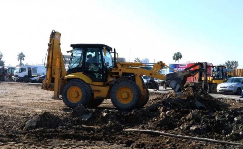 Mersin Büyükşehir’in Makina İkmal Sahası Yenileniyor