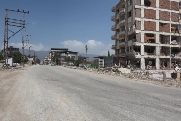 Hayalet şehir oldu; Hatay’da Cadde ve sokaklar öksüz kaldı