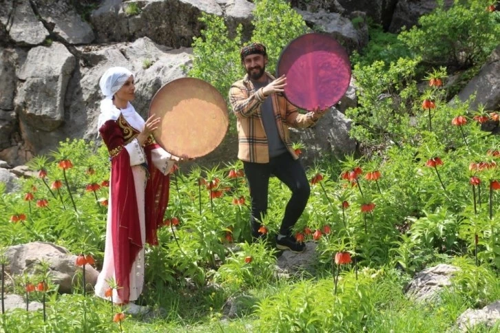 Sason ilçesinde 'Ağlayan gelinlerin' görsel şöleni