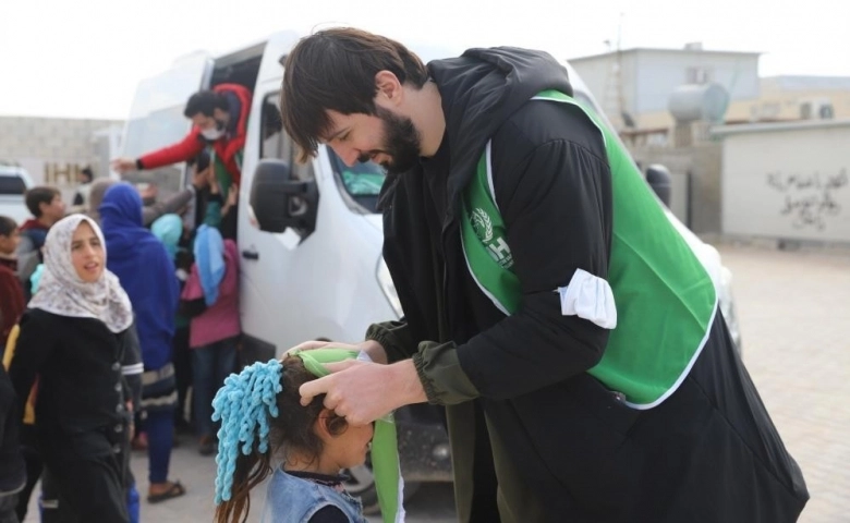 Milli Basketbolcu Furkan Aldemir'den Suriye’ye insani yardım