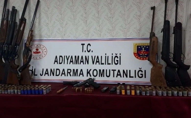 Adıyaman’da silah ticareti yapan şahsın evine operasyon