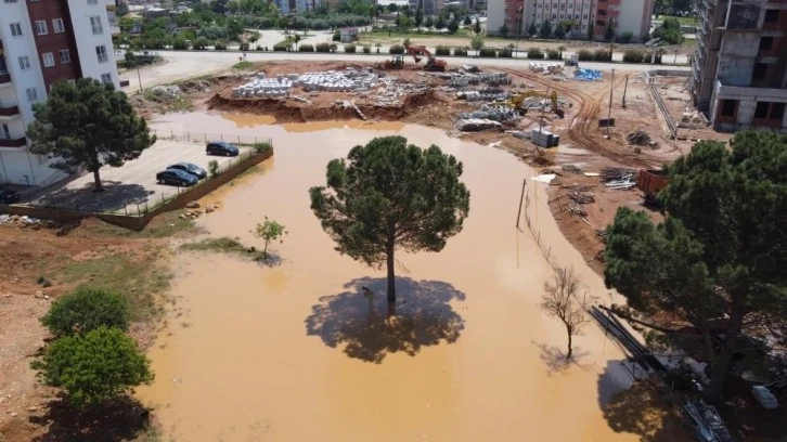 Adana Kozan'da selden kaynaklı hasar tespitine başlandı