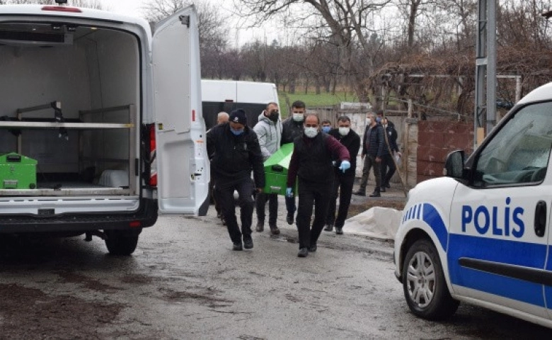 Malatya’da liseli genç babasını öldürüp okula gitti