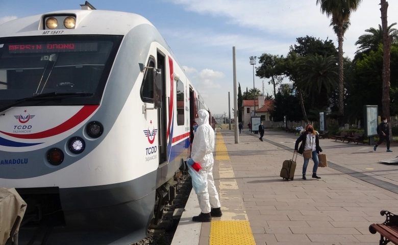 Mersin'de 1 yıl aradan sonra 3 kente tren seferleri başladı