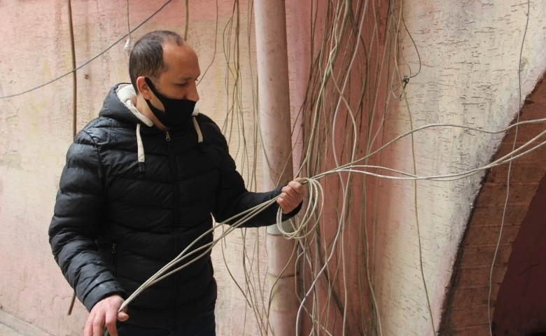 Şanlıurfa'da esnafın elektrik kabloları çalındı